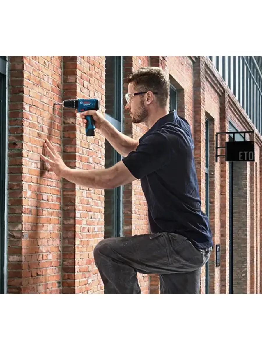 Двухскоростная ударная дрель-шуруповёрт Bosch GSB 120-LI