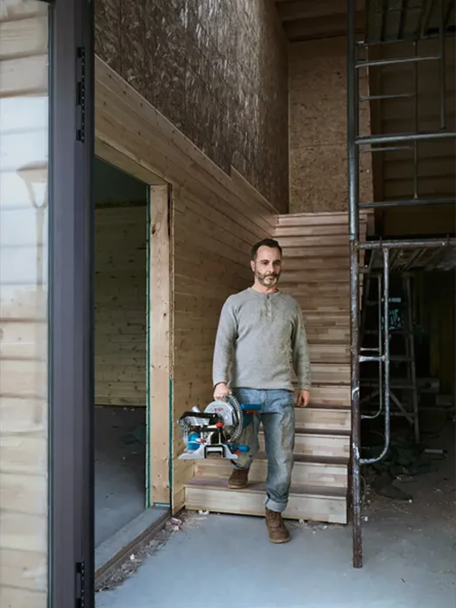 Пила торцовочная 216мм Bosch GCM 216 0601B33000